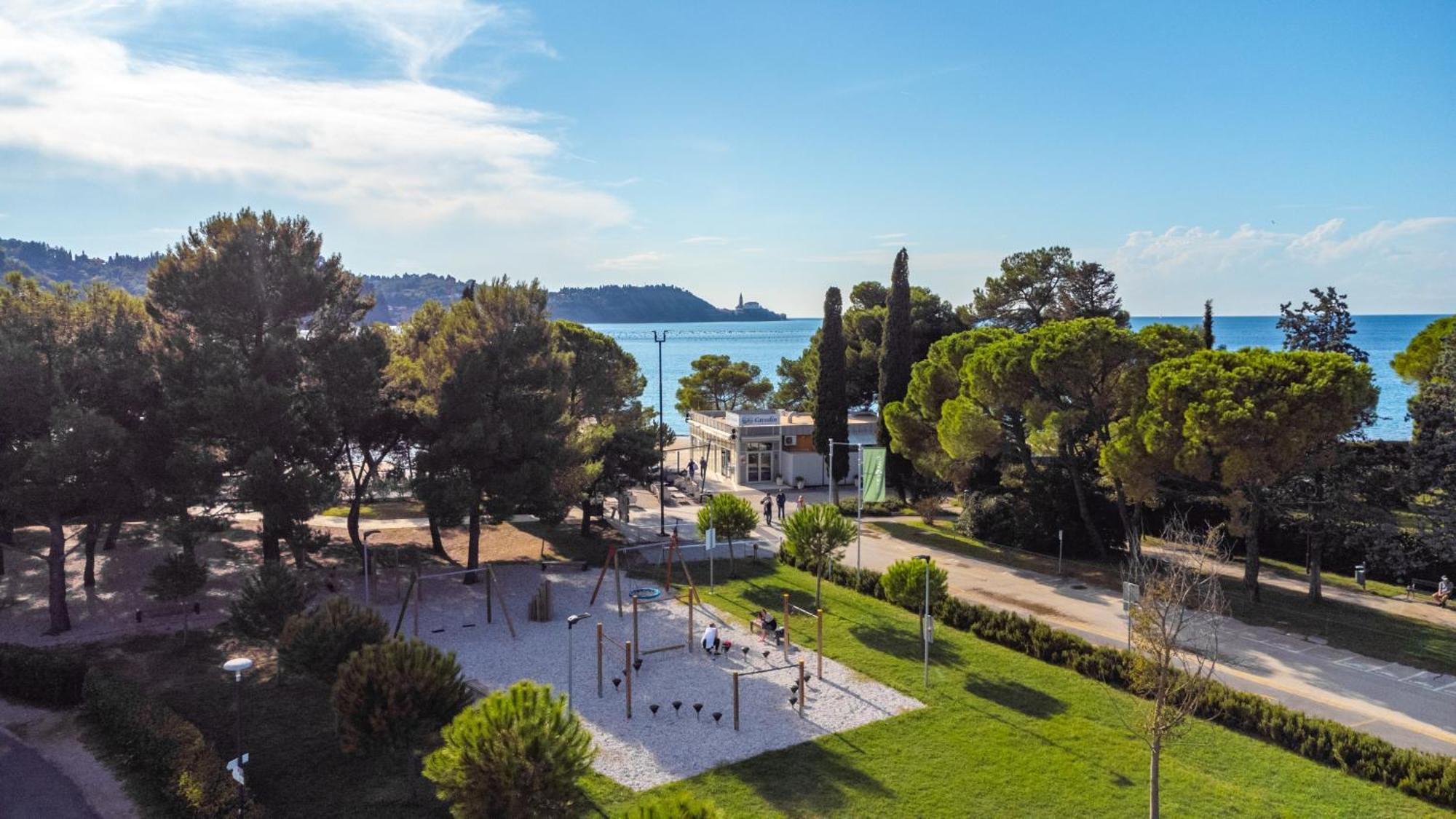 Holiday Park Vile - Terme Krka Strunjan Exterior foto